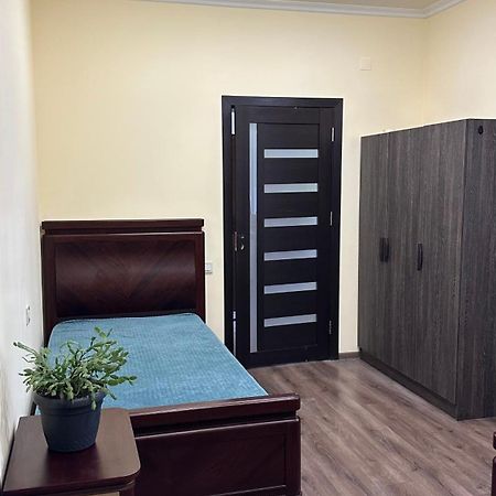 Rest & Relax Hotel Erivan Dış mekan fotoğraf
